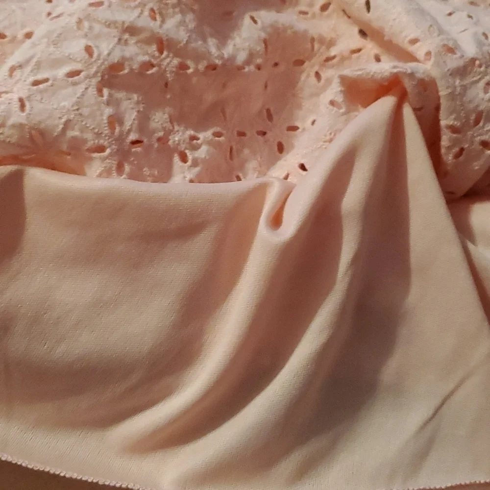 Everly Crop Top Womens Size S Eyelet Lace Pink summer Whimzie Cotton